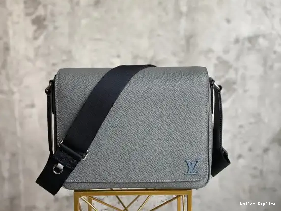 Cheap DISTRICT VUITTON PM LOUIS 0630